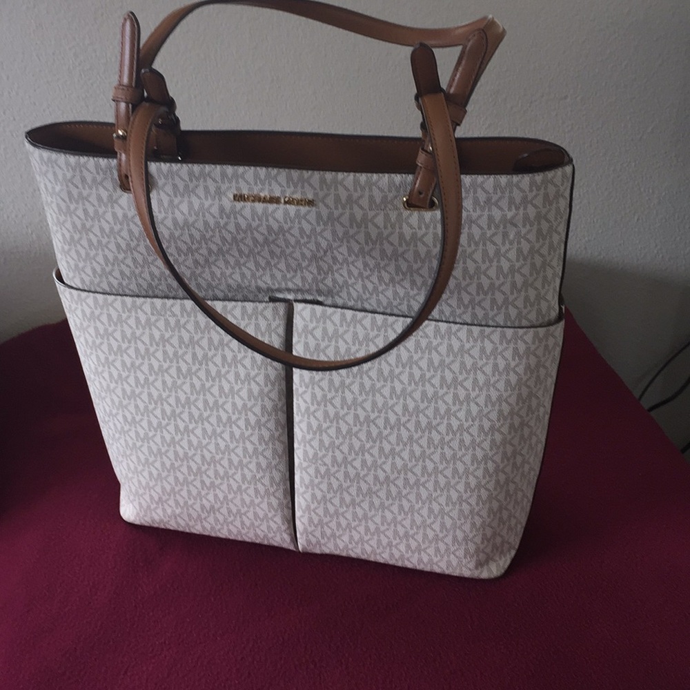 Michael Kors tote